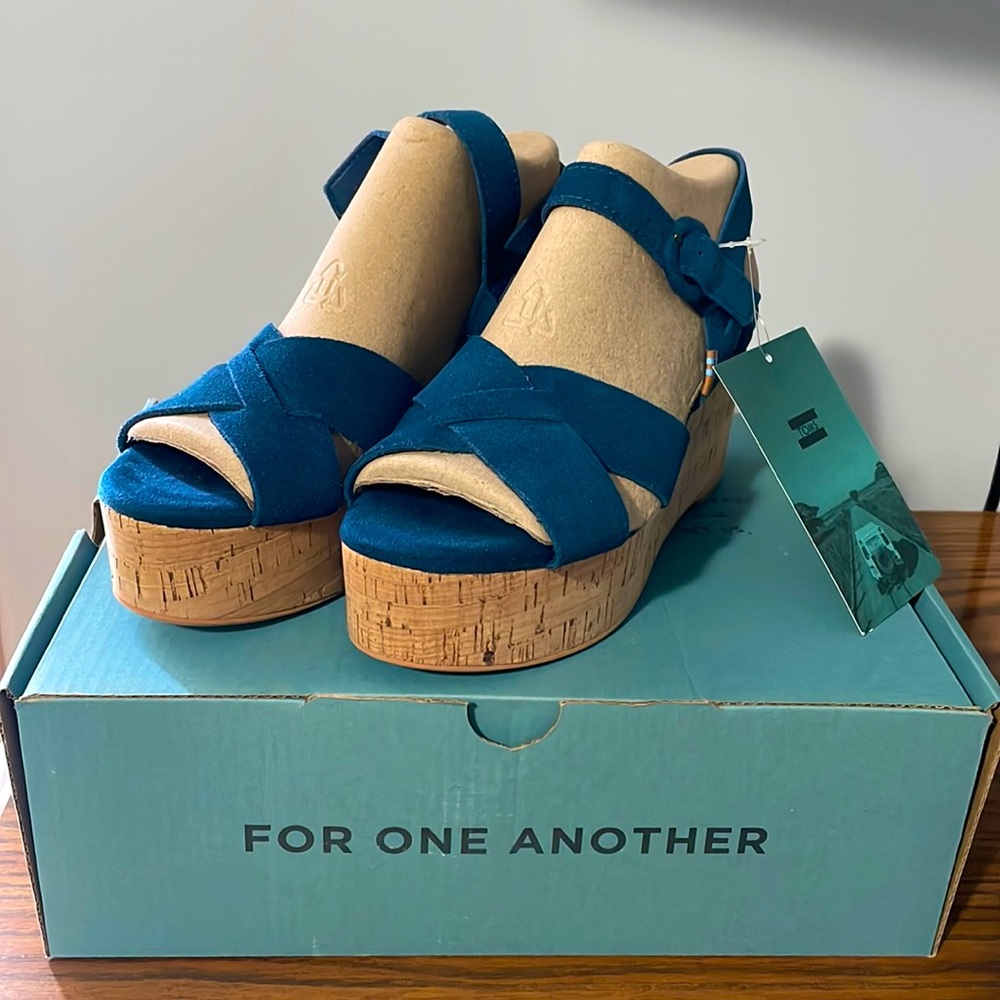 TOMS Willow Platform Sandals